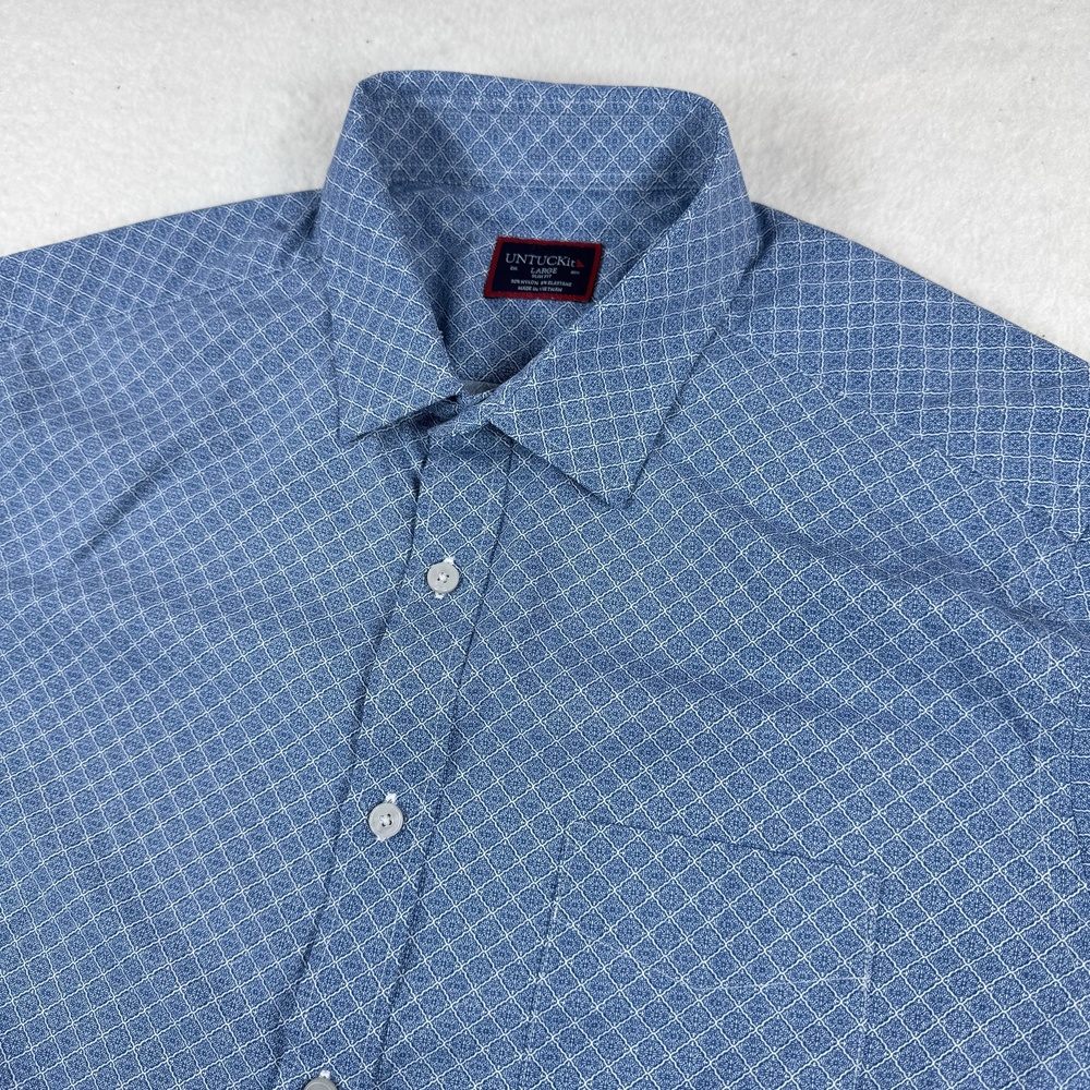 UNTUCKit Shirt Mens Size L Blue Geometric Short Sleeve Button Up Casual Stretch
